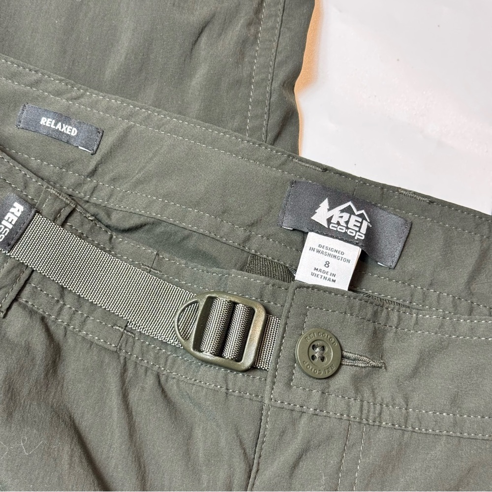 REI  pants cargo size 8 convertible - Picture 7 of 12